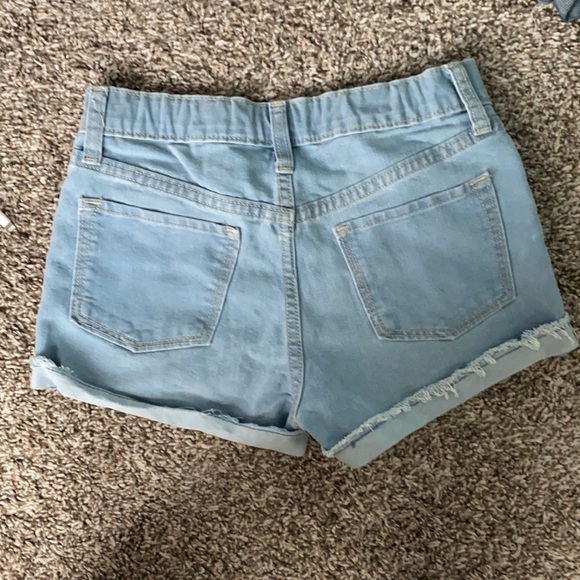 Old Navy Jean Short - Picture 2 of 4